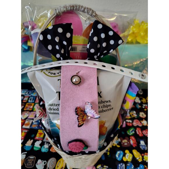 50s Themed Gift Basket with Head Band Glasses Scarf Croc Charms - Picture 7 of 13